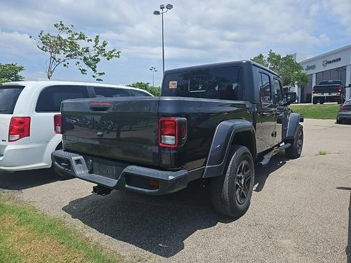 2021 Jeep Gladiator Sport