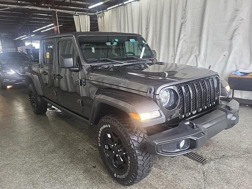 2021 Jeep Gladiator Sport