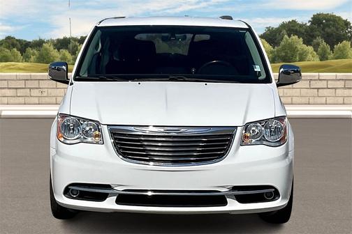 2016 Chrysler Town & Country Limited
