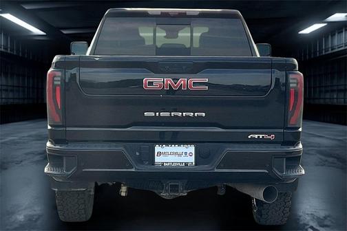 2024 GMC Sierra 2500 AT4