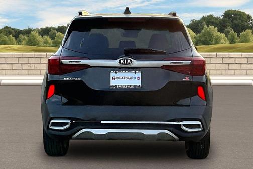 Cherry Black 2021 Kia Seltos S