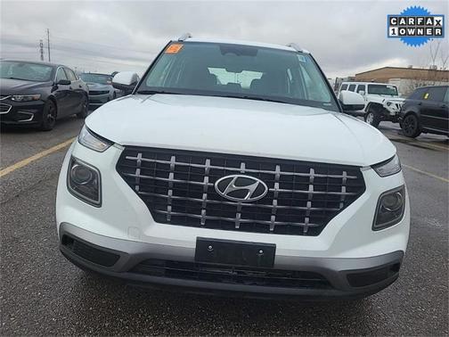 2025 Hyundai VENUE SEL