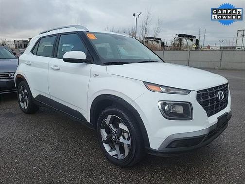 2025 Hyundai VENUE SEL