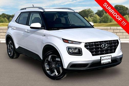 Lunar White 2025 Hyundai VENUE SEL