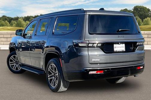 2026 Jeep Grand Wagoneer Base