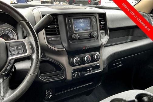 Bright White Clearcoat 2019 RAM 3500 Tradesman