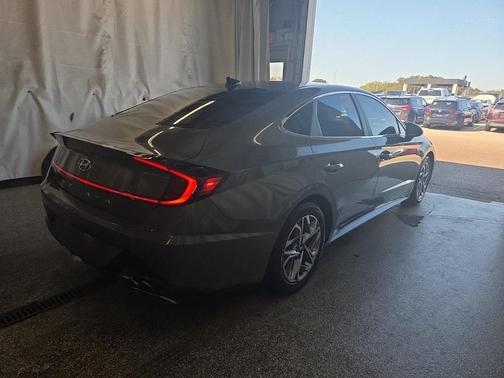 2021 Hyundai SONATA SEL