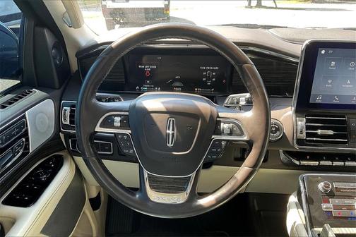2019 Lincoln Navigator Black Label