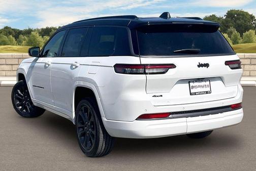 Bright White Clearcoat 2026 Jeep Grand Cherokee L Limited