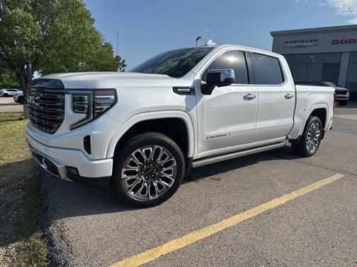 White Frost Tri-Coat 2024 GMC Sierra 1500 Denali Ultimate