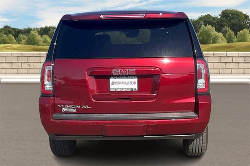 2017 GMC Yukon XL SLT