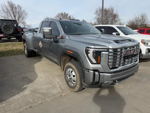 2024 GMC Sierra 3500 Denali