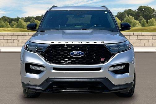 Silver Metallic 2021 Ford Explorer ST
