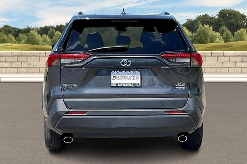 2022 Toyota RAV4 Hybrid XLE Premium