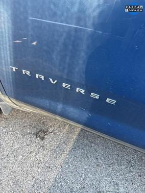 2024 Chevrolet Traverse LS