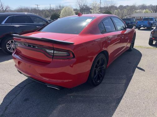 2016 Dodge Charger SXT