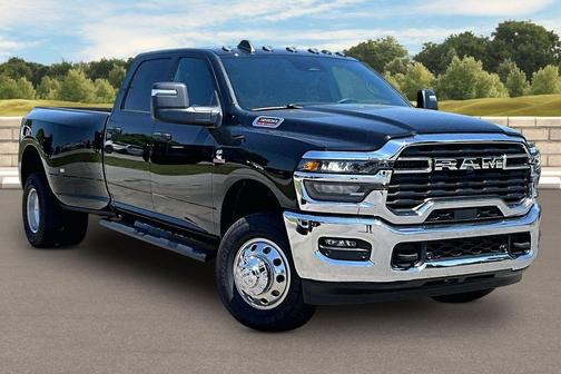 Diamond Black 2026 RAM 3500 Tradesman