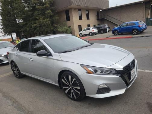 2020 Nissan Altima 2.5 SR