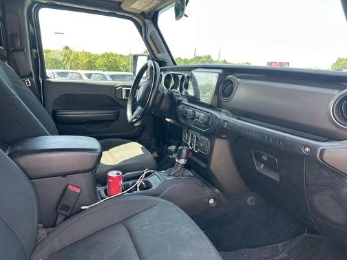 Black Clearcoat 2020 Jeep Wrangler Unlimited Sport