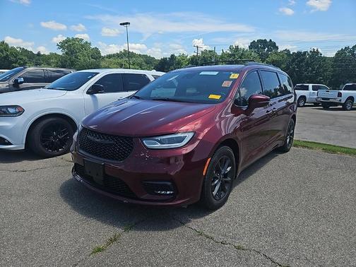 2021 Chrysler Pacifica Touring-L