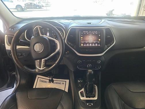 2016 Jeep Cherokee Overland