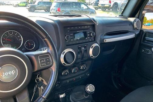 Black Clearcoat 2016 Jeep Wrangler Sahara
