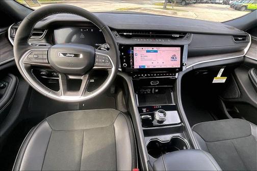 Velvet Red Pearlcoat 2026 Jeep Grand Cherokee L Laredo