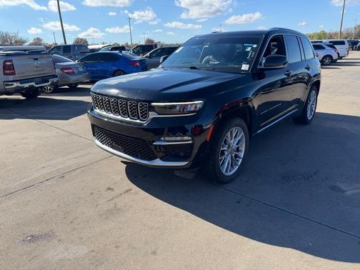2023 Jeep Grand Cherokee Summit
