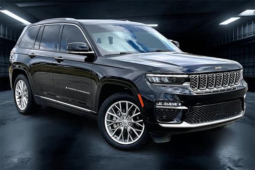 2023 Jeep Grand Cherokee Summit