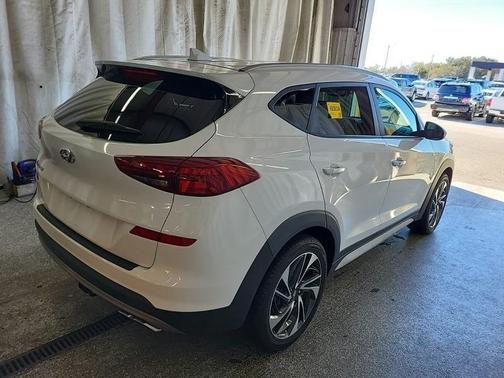 2020 Hyundai TUCSON Sport