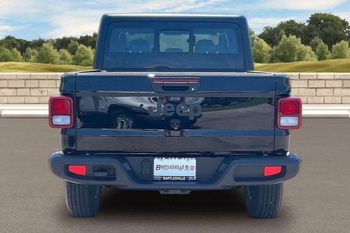 Black Clearcoat 2026 Jeep Gladiator Sport