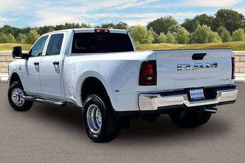 Bright White Clearcoat 2026 RAM 3500 Tradesman