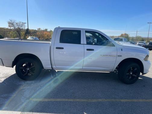 2012 RAM 1500 ST