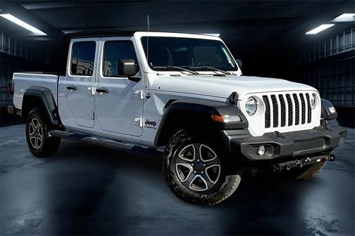 2020 Jeep Gladiator Sport