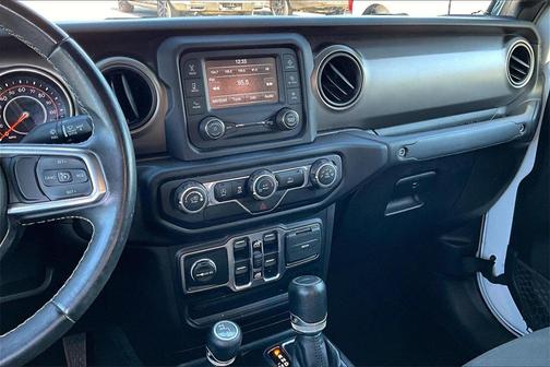 2020 Jeep Gladiator Sport