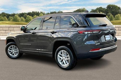 2025 Jeep Grand Cherokee Laredo X