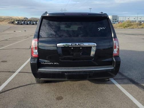 2016 GMC Yukon XL Denali