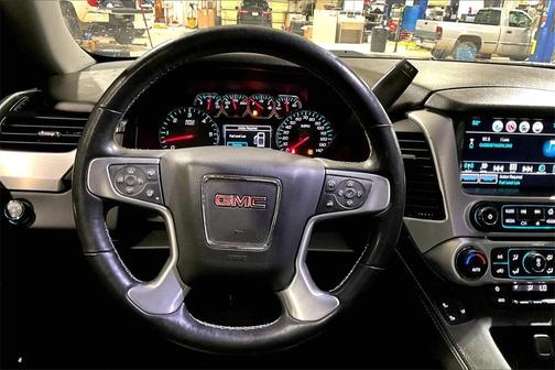 2018 GMC Yukon XL SLT