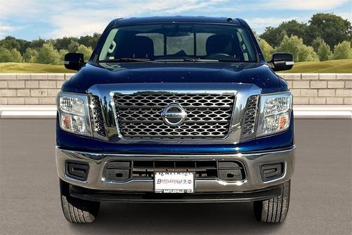 2018 Nissan Titan SV