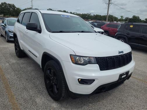2019 Jeep Grand Cherokee Laredo