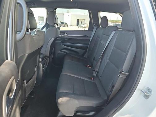 2019 Jeep Grand Cherokee Laredo