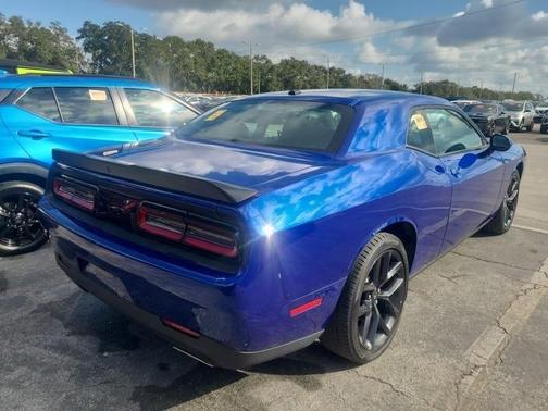 2022 Dodge Challenger SXT