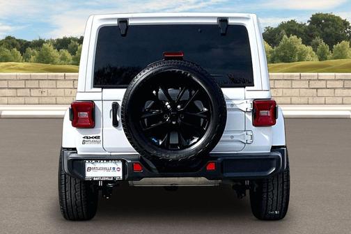 Bright White Clearcoat 2023 Jeep Wrangler 4xe Sahara
