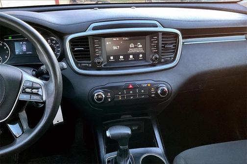 2020 Kia Sorento LX