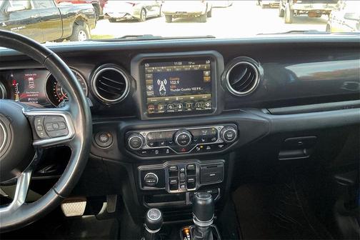 2022 Jeep Wrangler Unlimited Sahara Altitude