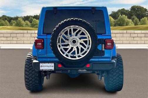 2022 Jeep Wrangler Unlimited Sahara Altitude