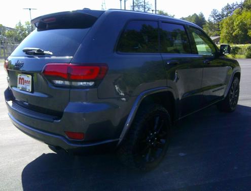 2017 Jeep Grand Cherokee Altitude