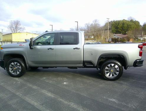2026 Chevrolet Silverado 2500 Custom