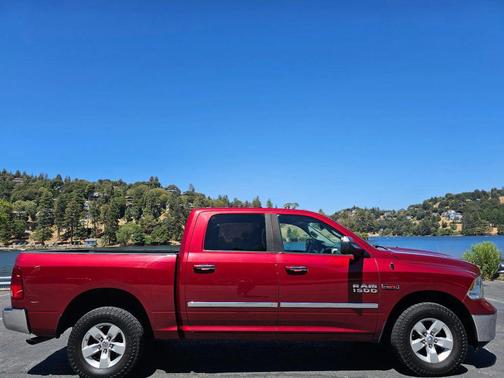 2015 RAM 1500 SLT