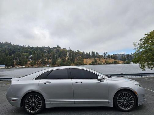 2015 Lincoln MKZ Base